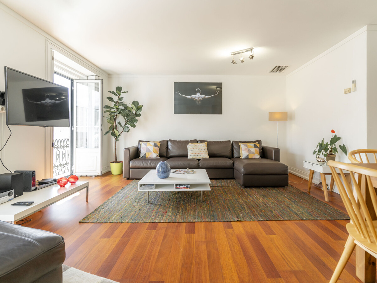 LV Premier Chiado CH2 : 3 chambres avec balcon vue toits - Photo 7