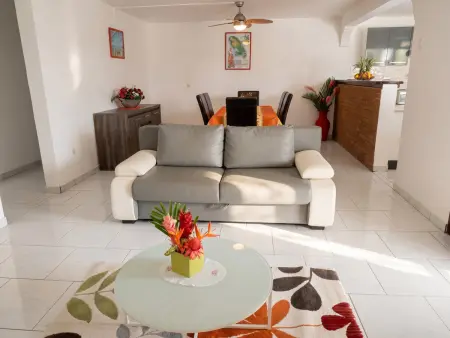 Appartement de 120 m² avec terrasse et barbecue à Saint-Esprit : photo 2