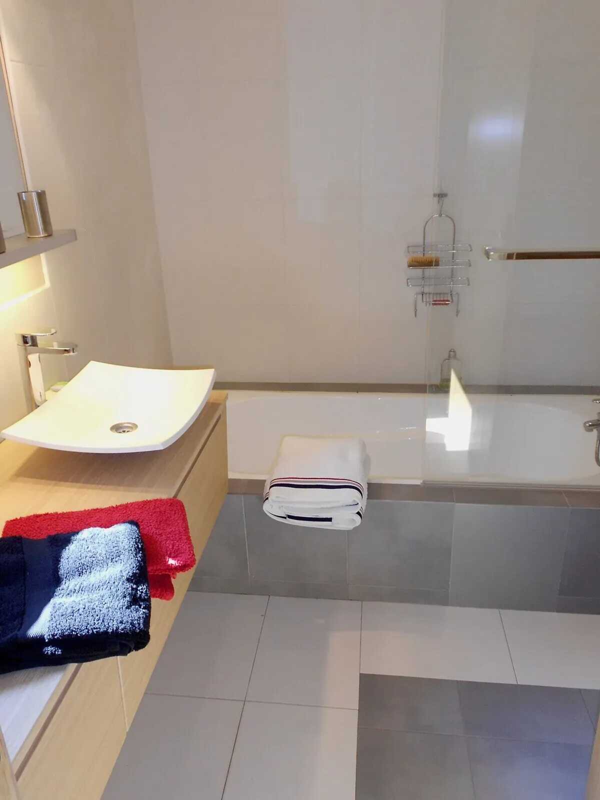 Appartement 45m² Seillans, piscine et jardin terrasse - Photo 9