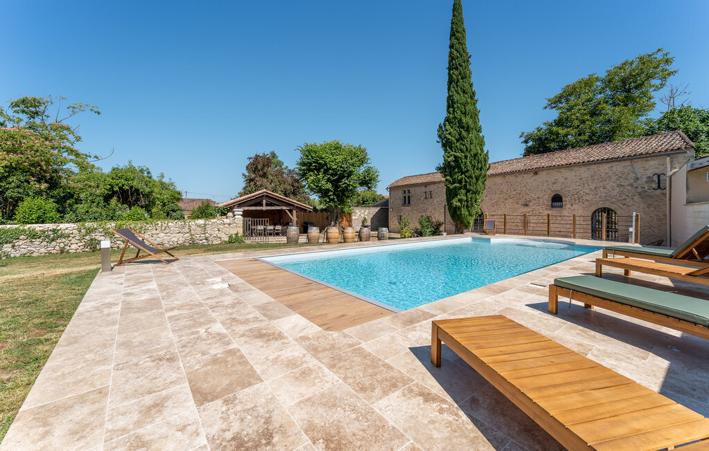 Maison 6 chambres avec piscine chauffée et sauna - Photo 1
