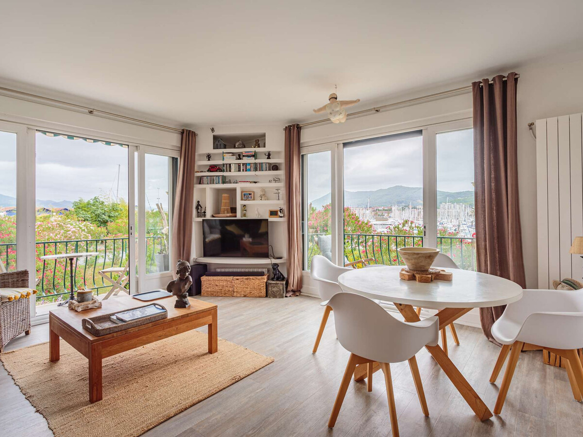 Appartement 3 chambres, vue port et parking à Hendaye - Photo 3
