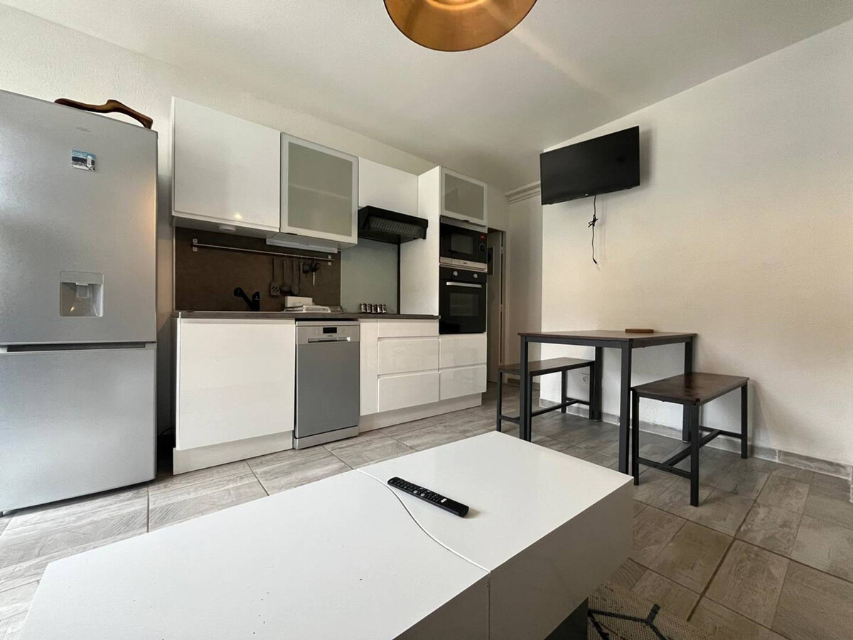 Appartement 2 pièces Les Angles avec parking inclus - Photo 3