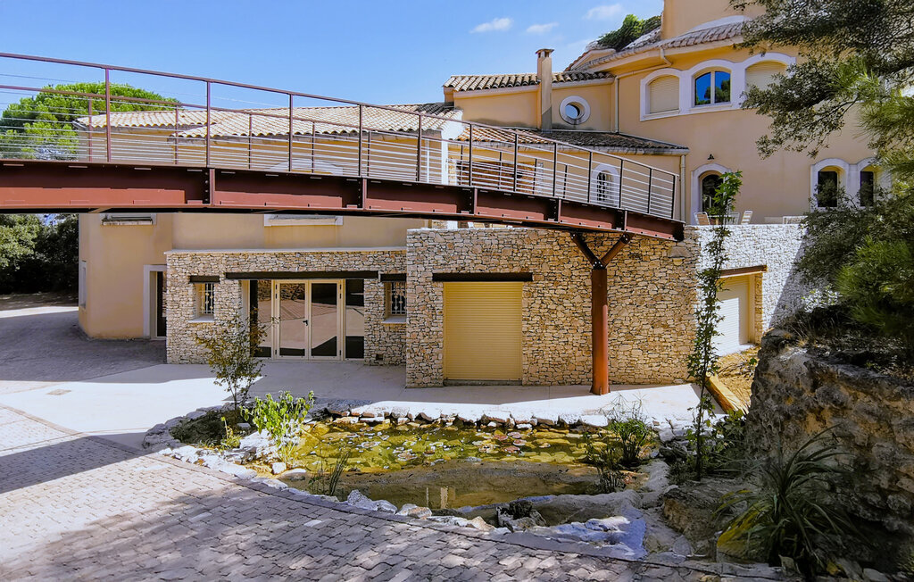 Villa des artistes à Suze la Rousse : 12 chambres, piscine - Photo 3