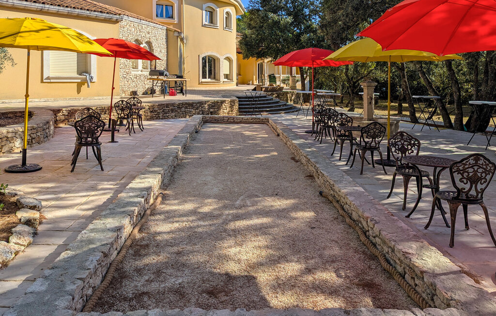 Villa des artistes à Suze la Rousse : 12 chambres, piscine - Photo 16