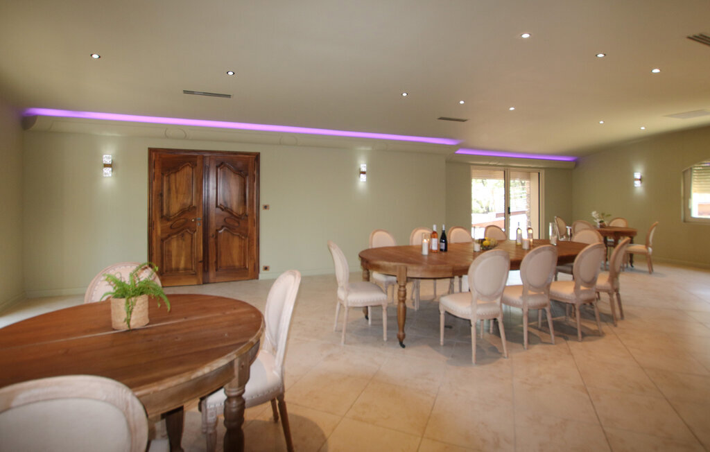 Villa des artistes à Suze la Rousse : 12 chambres, piscine - Photo 21