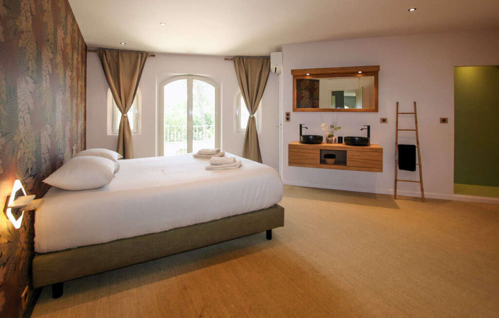 Villa des artistes à Suze la Rousse : 12 chambres, piscine - Photo 28