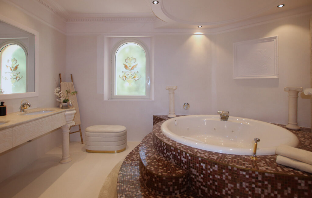 Villa des artistes à Suze la Rousse : 12 chambres, piscine - Photo 40