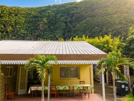 Maison familiale avec jardin et vue montagne à Saint-Joseph, RE : photo 3