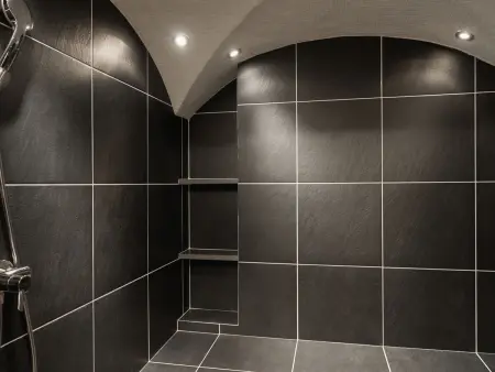 Chalet montagnard avec hammam et cheminée à Val-d'Isère - Photo 4