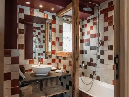 Chalet montagnard avec hammam et cheminée à Val-d'Isère - Photo 6
