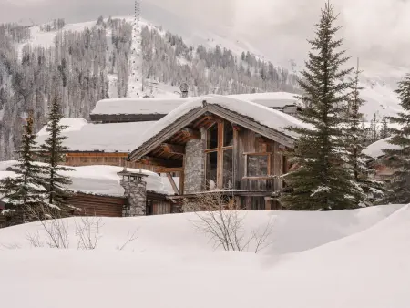 Chalet montagnard avec hammam et cheminée à Val-d'Isère - Photo 17