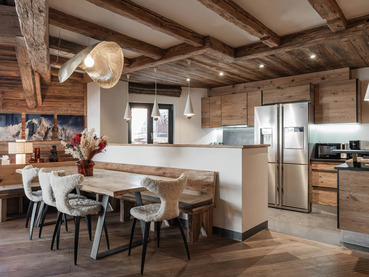 Appartement 5 chambres sous les toits de Val-d'Isère - Photo 4