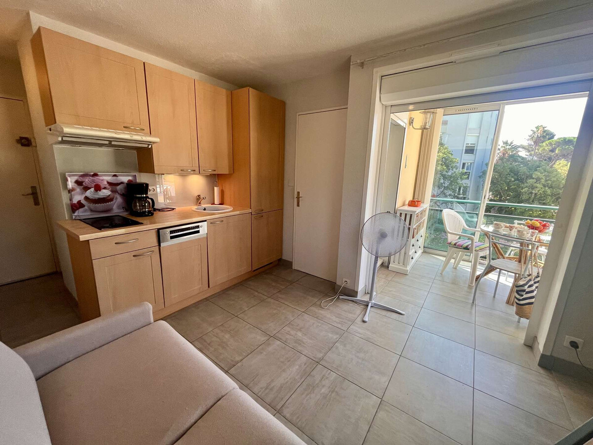 T2 Cavalaire-sur-Mer, 250m de la plage, ascenseur - Photo 2