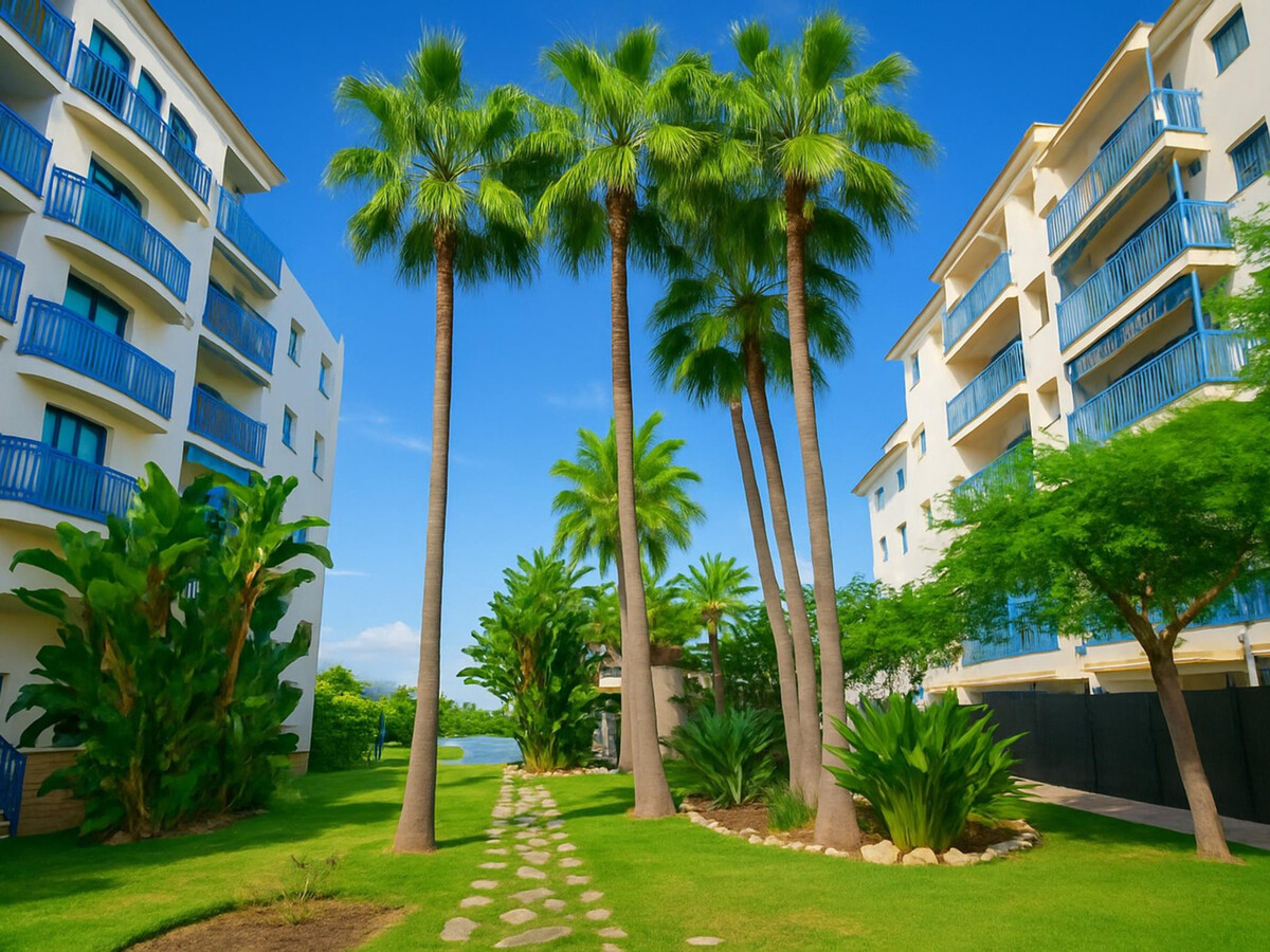 Las Brisas : Appartement 2 ch. avec balcons et piscine - Photo 3