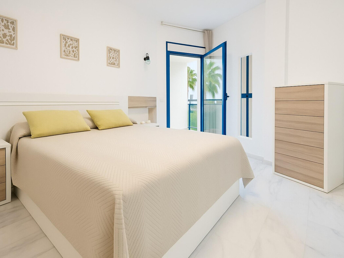 Las Brisas : Appartement 2 ch. avec balcons et piscine - Photo 4