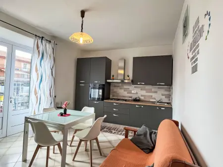 Tra Collina e Mare, Maison 16 personnes à Imperia - Photo 1