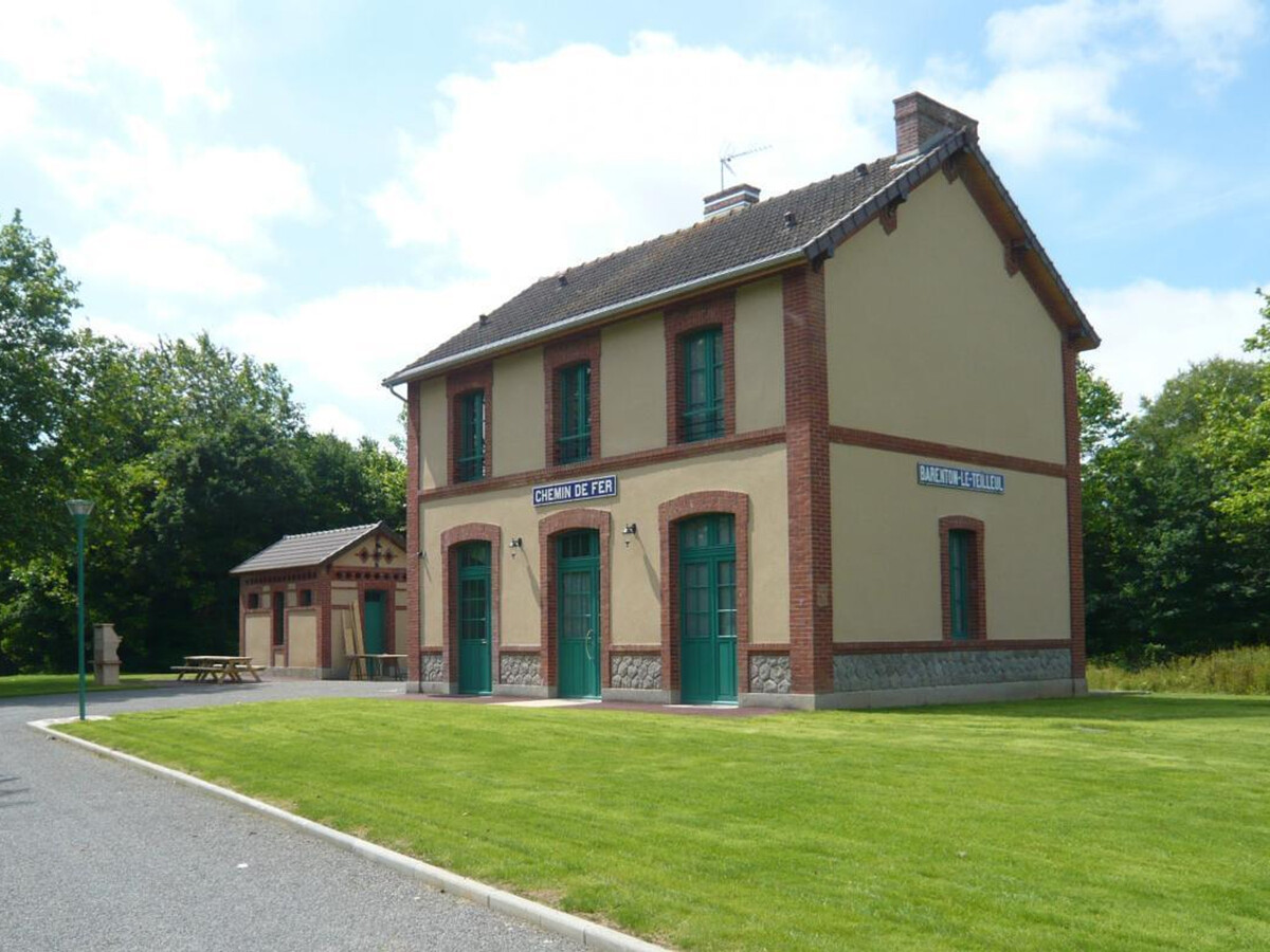 Gîte 8 pers. ancienne gare rénovée, Voie Verte - Photo 1