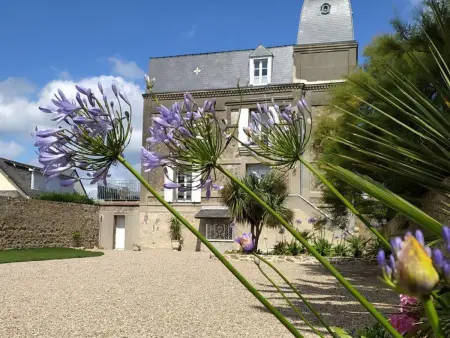 Location gite à Quinéville, Maison côtière normande, accès direct plage, jardin privé