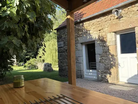 Gîte en pierre restauré, jardin calme à Saint-Pierre-Église : photo 28