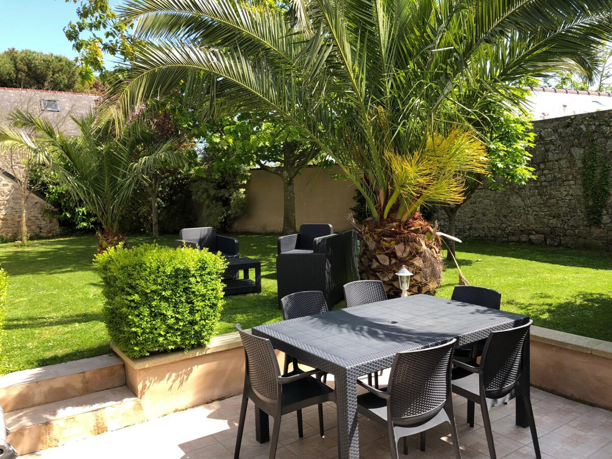 Gîte côtier 1870 à Réville, jardin clos et terrasse - Photo 2