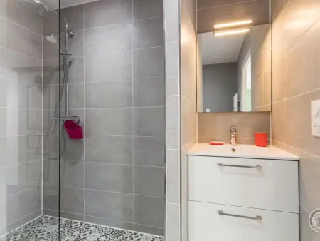 Maison contemporaine proche plage, idéale pour familles - Photo 8