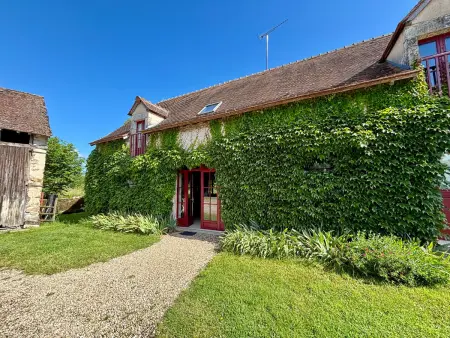 Location gite à Migné, Charmante étable rénovée avec piscine et parking dans la Brenne