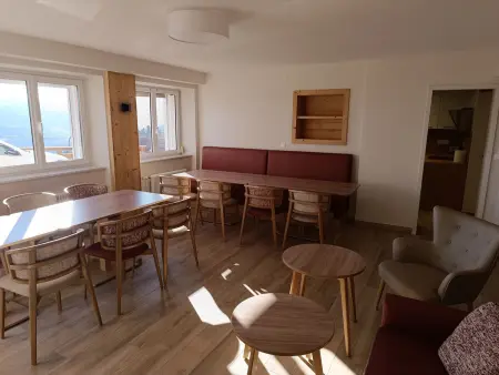 Location gite à Hohrod, Grande maison, jusqu’à 14 personnes, calme entre forêt et montagne