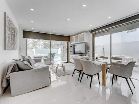 Villa 3 étages avec piscine chauffée à Los Cristianos : photo 7