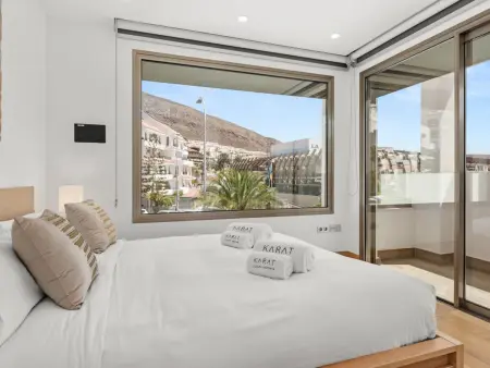 Villa 3 étages avec piscine chauffée à Los Cristianos : photo 10