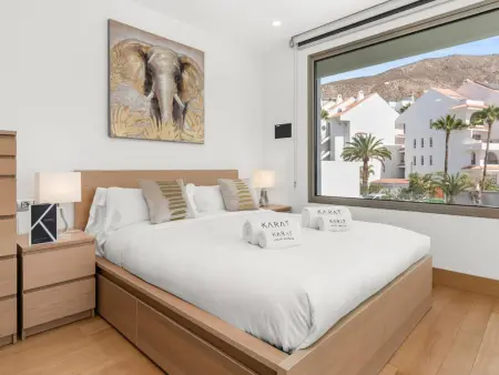 Villa 3 étages avec piscine chauffée à Los Cristianos : photo 11