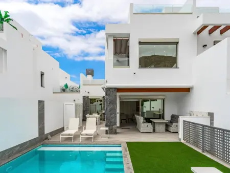 Villa 3 étages avec piscine chauffée à Los Cristianos : photo 12
