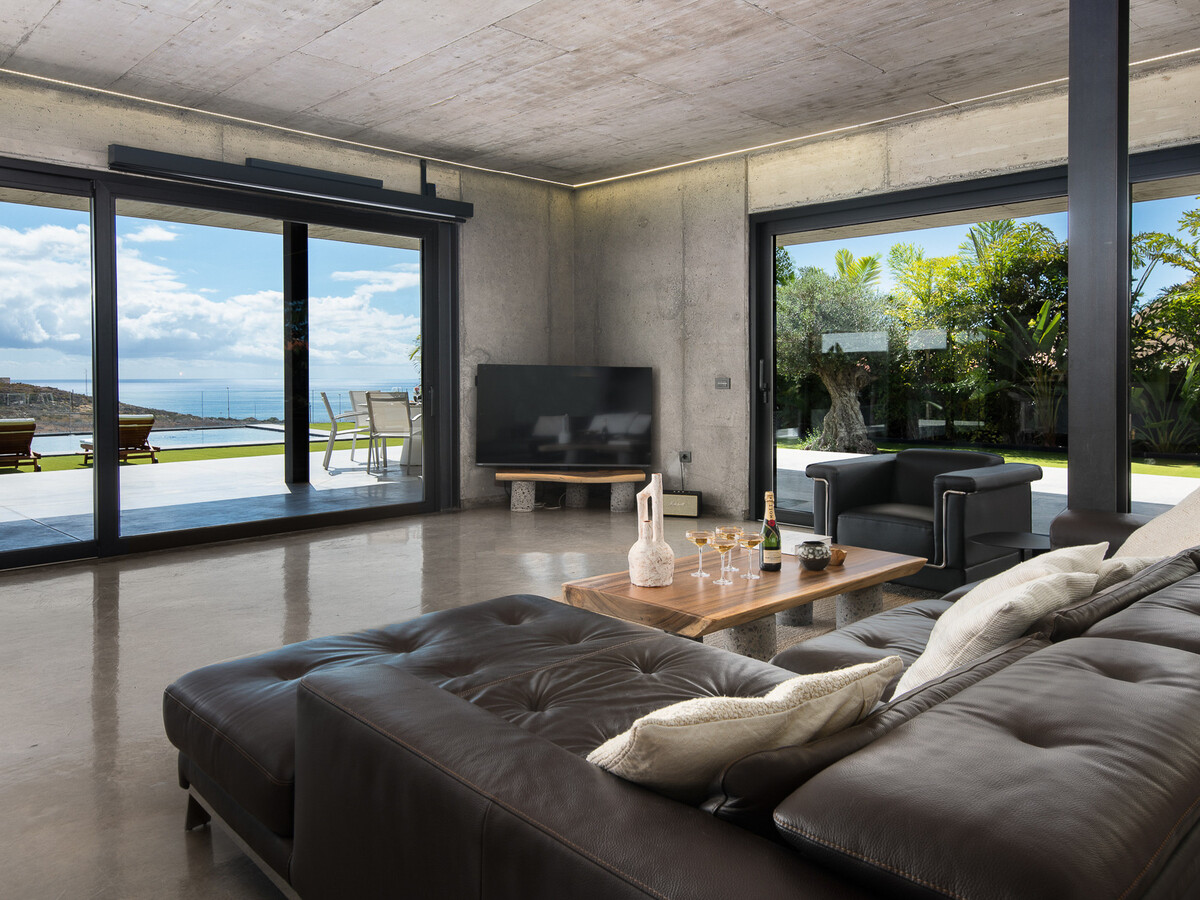 Villa brutaliste avec piscine chauffée à Adeje - Photo 9