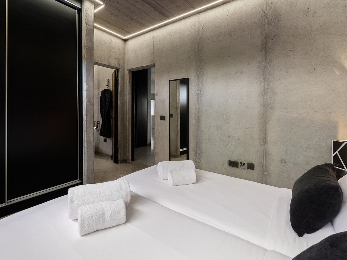 Villa brutaliste avec piscine chauffée à Adeje - Photo 18