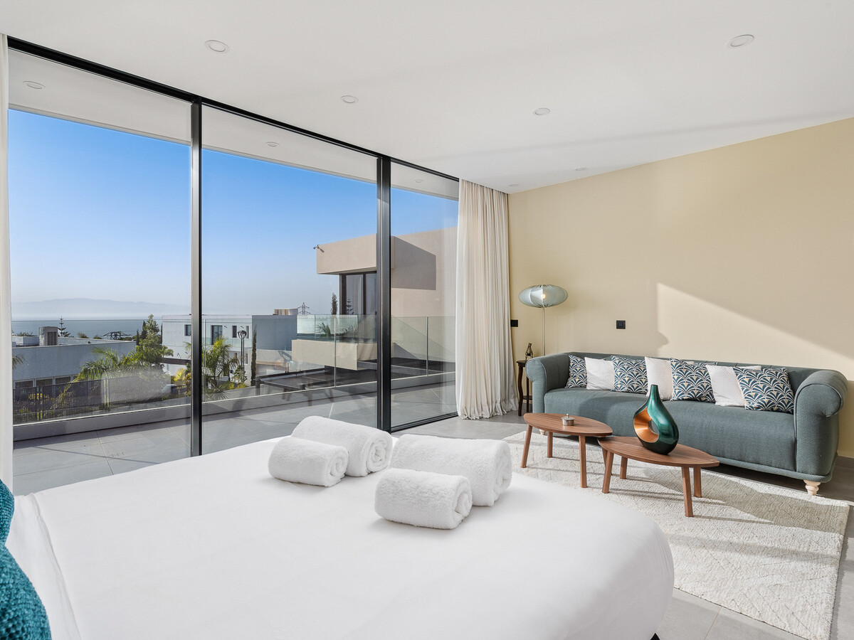 Atlantic Silent Heights Villa – 4 suites, piscine chauffée à Adeje - Photo 12