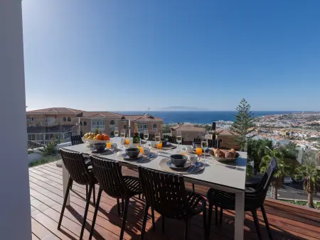 Villa Duna Blanca – Adeje, piscine chauffée et vue océan : photo 25