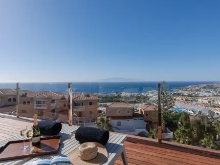 Villa Duna Blanca – Adeje, piscine chauffée et vue océan : photo 32