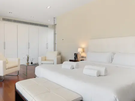 Villa El Duque Privé – 708 m², piscine chauffée, 8 pers. : photo 10