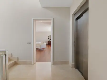 Villa El Duque Privé – 708 m², piscine chauffée, 8 pers. : photo 13