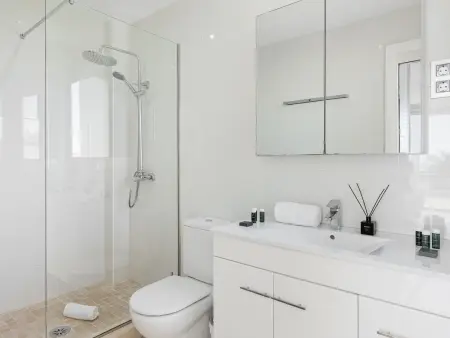 Villa El Duque Privé – 708 m², piscine chauffée, 8 pers. : photo 14