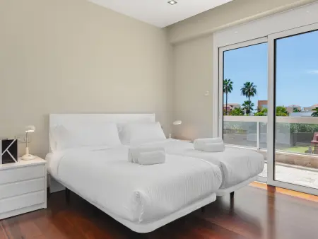 Villa El Duque Privé – 708 m², piscine chauffée, 8 pers. : photo 20