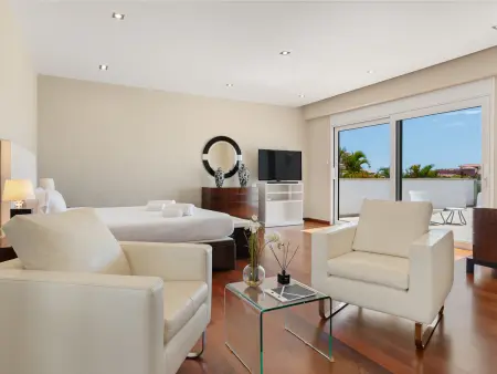 Villa El Duque Privé – 708 m², piscine chauffée, 8 pers. : photo 23