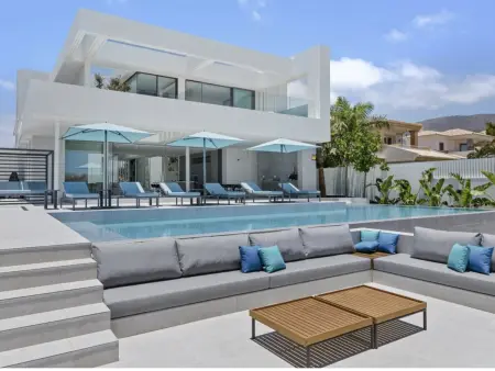 Location villa à Adeje, Villa moderne à Costa Adeje pour 10 pers, piscine privée chauffée