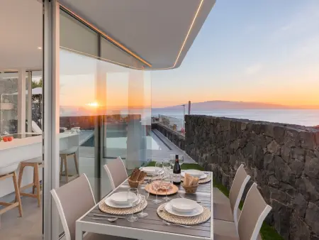 Location villa à Adeje, Villa de Luxe 4 Chambres avec Piscine Privée à Adeje