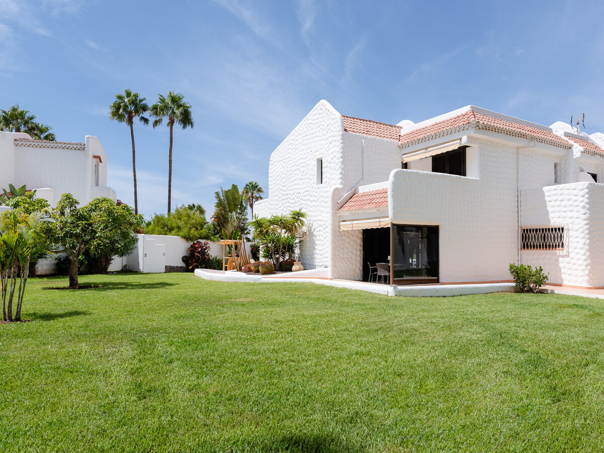 Villa Tropical Costa Adeje : 5 chambres, piscine chauffée - Photo 5