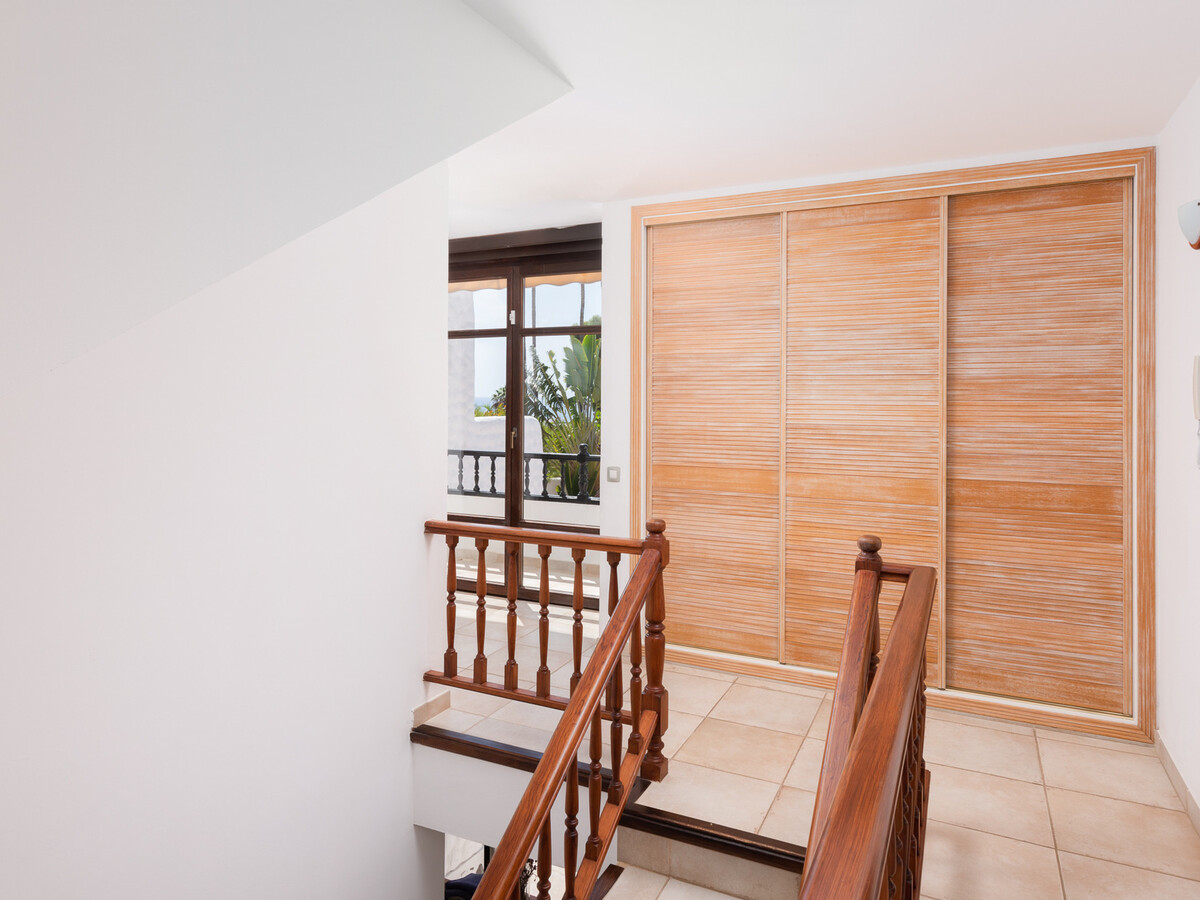 Villa Tropical Costa Adeje : 5 chambres, piscine chauffée - Photo 17
