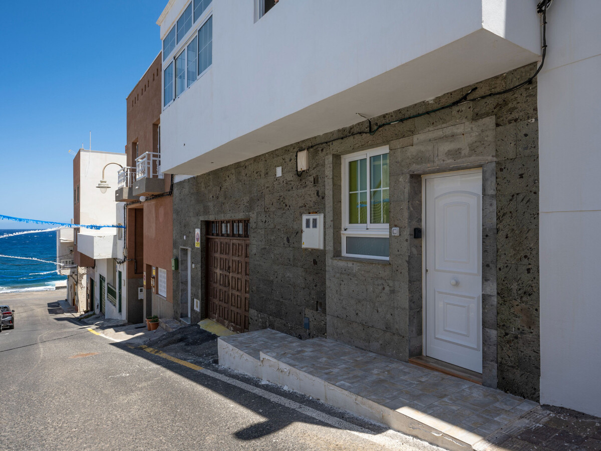 Appartement 80m² à Arico, 2 chambres, 350m de la plage - Photo 23