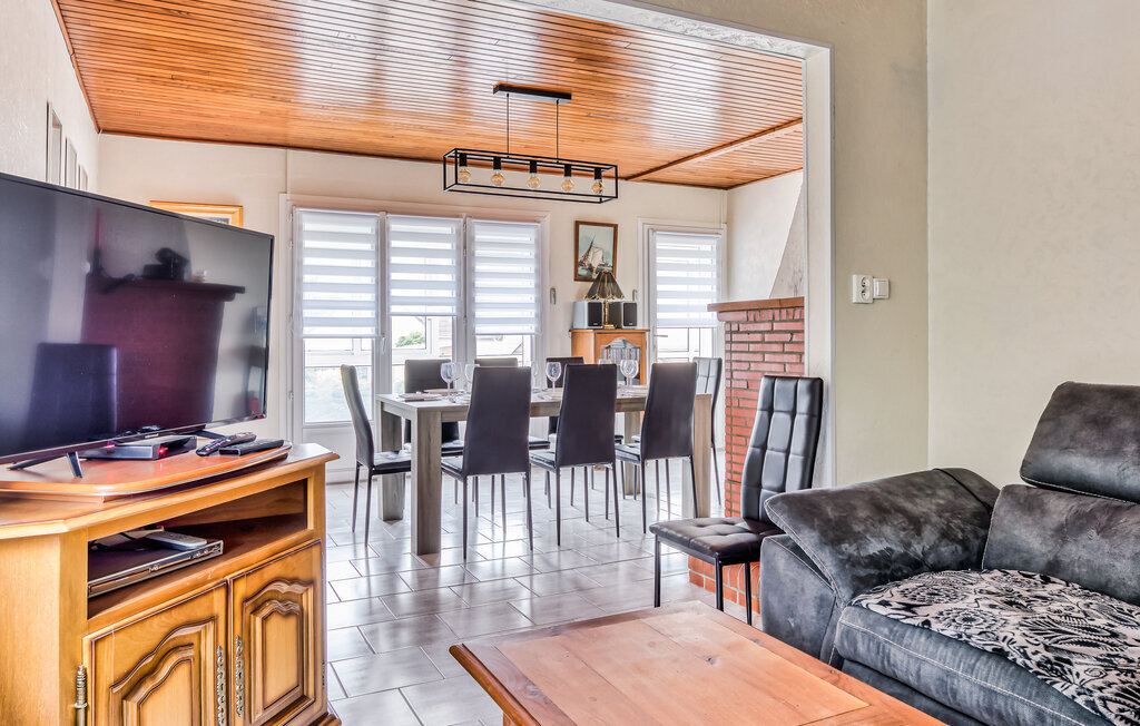 Maison 70 m² à 350 m de la plage de Pirou - Photo 4