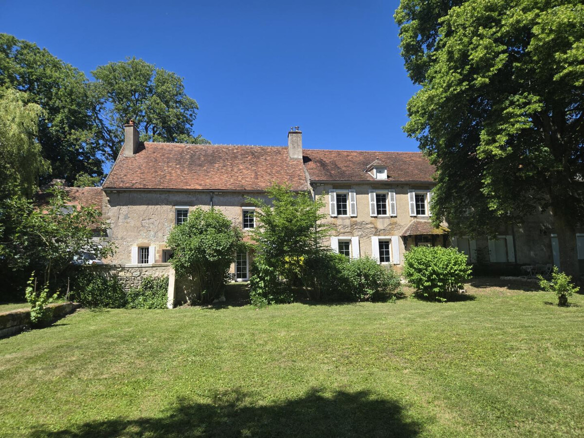 Gîte de charme à Souvigny, jardin privatif - Photo 6