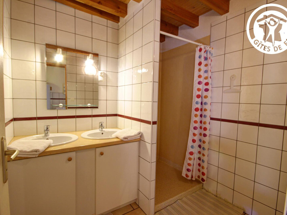 Gîte de groupe 1850 : 12 pers, 6 chambres, animaux OK - Photo 7
