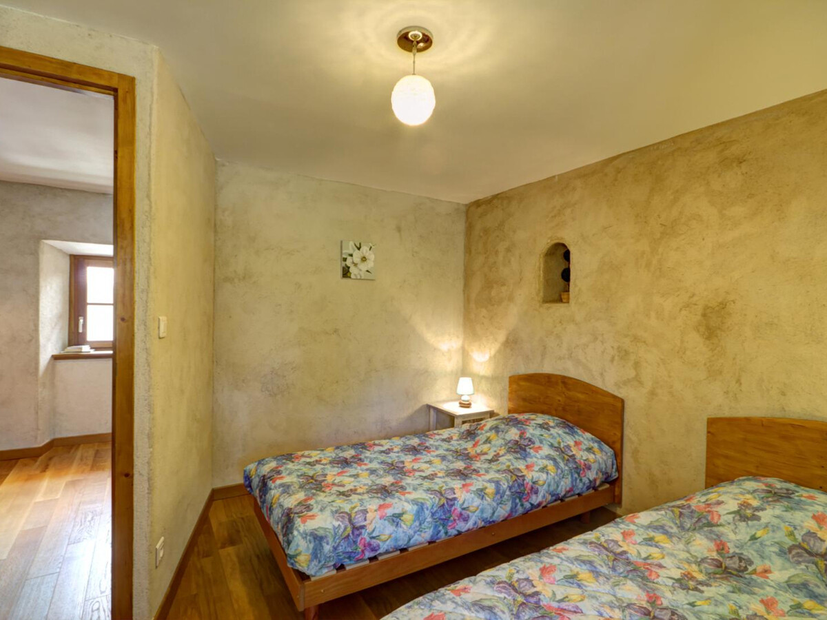 Gîte 6 pers. avec terrasse 30 m² et jardin à Panissières - Photo 11